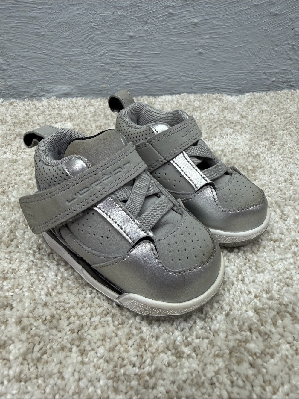 Nike Air Jordan Flight 45 Baby Toddler Gray Silver Black 364759-030 Size 3C
